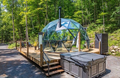 Huntsville House | Welcome to the Allure Muskoka Glass Dome!