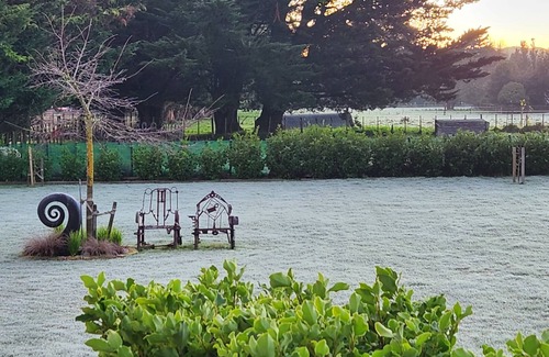 Martinborough House | Welcome to The Back Paddock