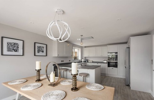 Seasalter House | Welcome to The Beach Hut a short stroll from the private beach in Seasalter.