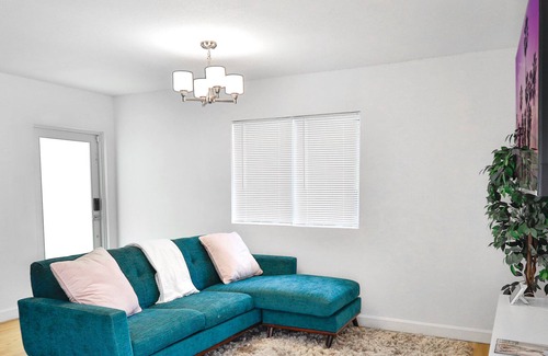 Gladeview House | Welcome to the beautiful remodeled Miami Paradise