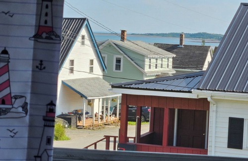 Lubec House | Welcome to the Bold Coast Bungalow in the lovely fishing village of Lubec Maine!
