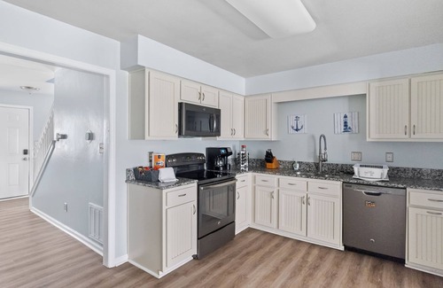 Cottage Line House | Welcome to the Captain's Quarters, a 4 BR luxury furnished monthly rental.