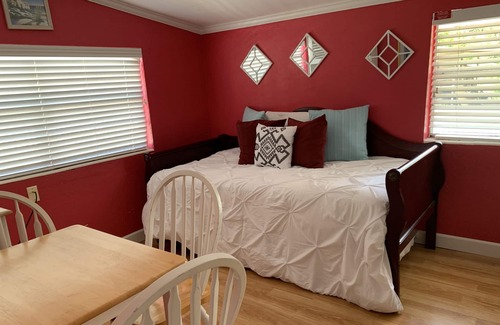 Niceville Cottage | Welcome to the Cottage love