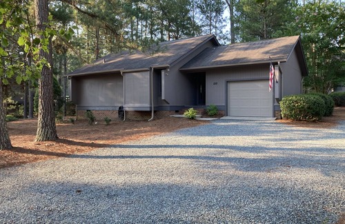 Pinehurst House | Welcome to the Doglegleft. Beautiful Golf Front home on Pinehurst #6