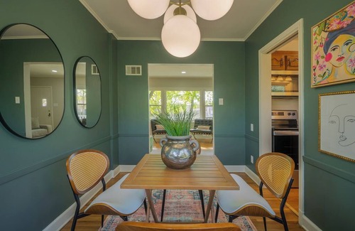 Woodbury County House | Welcome to the Enchanted Porch! Adorable 2 bed, 1.5 bath in Sioux City