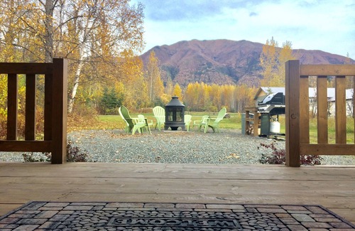 Fishhook Cabin | Welcome to the Fiddle Creek Cabin near Hatcher Pass, Alaska