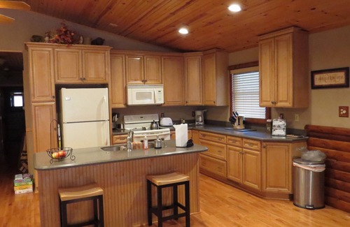 Great Cacapon House | Welcome to the Grandview. A mountain retreat with a grand view!