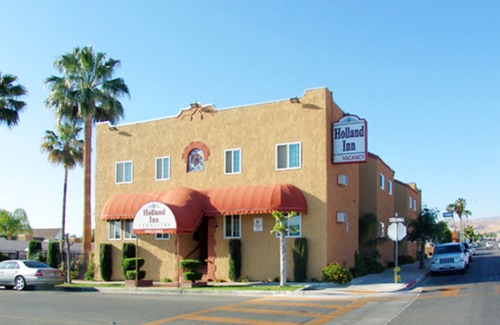 Taft House | Welcome to the Holland inn suites single room