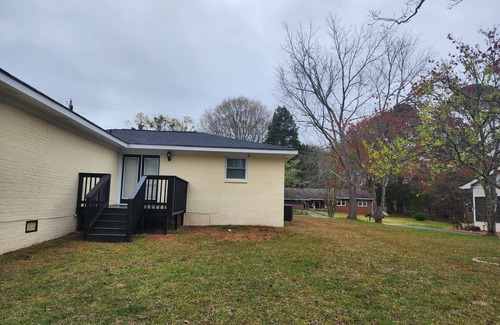Covington House | Welcome to the Hollywood of the South! 2 miles from Covington Square.