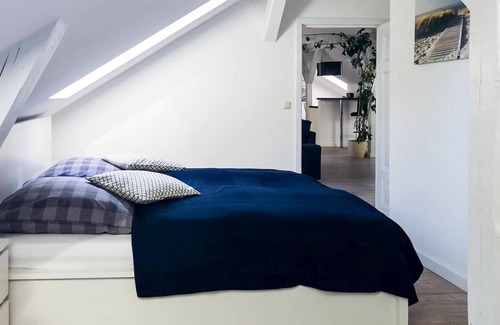 Behnkendorf Apartment | Welcome to the inviting and spacious vacation apartment Dierhagen.