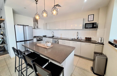Nachlaot Apartment | Welcome to «The Jasper» by MPJ vacation Rentals Ltd