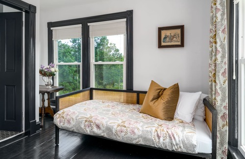Nellysford Hotel | Welcome to the newly appointed Everett Estate: Where Modern Luxury Meets Historic Charm