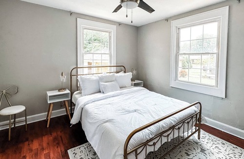 Owensboro House | Welcome to the Owensboro House our exquisite home located in the heart of town.
