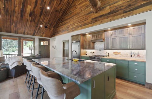 Garden Valley Cabin | Welcome to the Potato Shed-A charming mountain retreat.