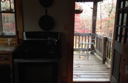 Union Mills House | Welcome to the "Refuge"! .relax, explore, your home away from home!