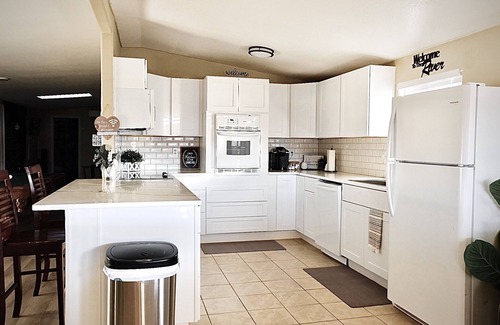 Cienega Springs House | Welcome to the River House! Bright peaceful desert/river home.