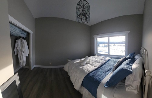 Courtenay Apartment | Welcome To The Roost!!