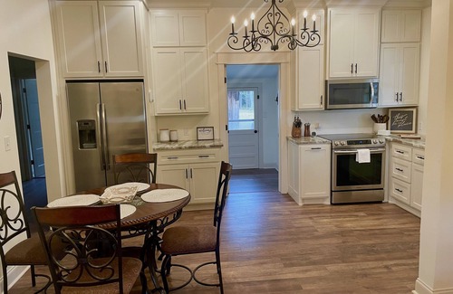 Corinth House | Welcome to The SouthernnnA warm retreat that you will not want to leave.