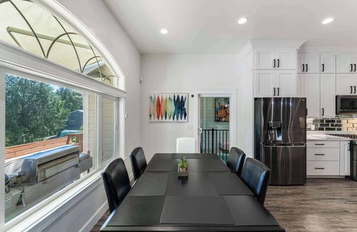 Lakeside Villa | Welcome to THE ultimate Lakefront Villa!