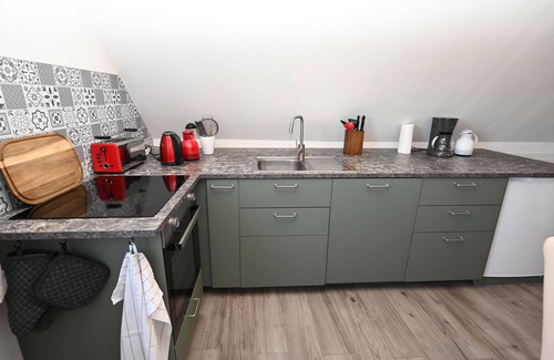 Behrensdorf Apartment | Welcome to the upper floor holiday apartment "Lisa" in the Ferienhau
