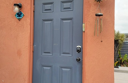 West Palm Beach House | Welcome to the Oasis, a place of refuge and tranquility.