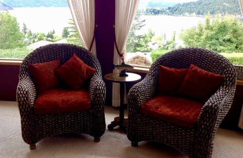 Blind Bay House | Welcome to Therapy Ridge; Be prepared to breathe deep!