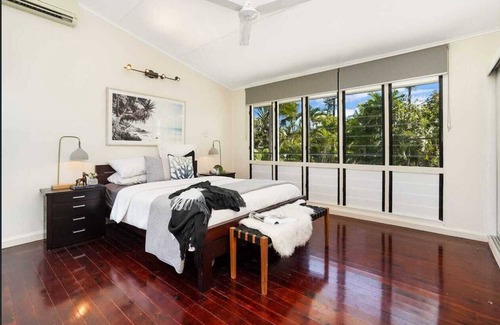 Fannie Bay Apartment | Welcome to this stunning 4BR Pet-Friendly Pool Paradise!