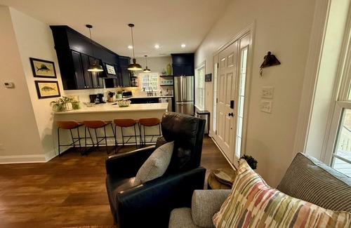 Edisto Island Cottage | Welcome to Tres-Margaritas! Pet friendly, 3 mi to beach, 1 mi to boat landing