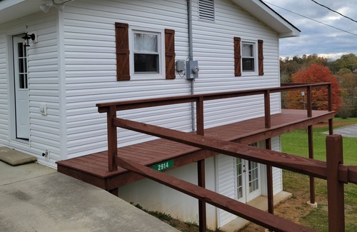 Kodak House | Welcome to Triple C Rentals, this home is clean, comfortable and convenient!!!!!