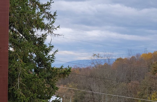 Kodak House | Welcome to Triple C Rentals, this home is clean, comfortable and convenient!!!!!