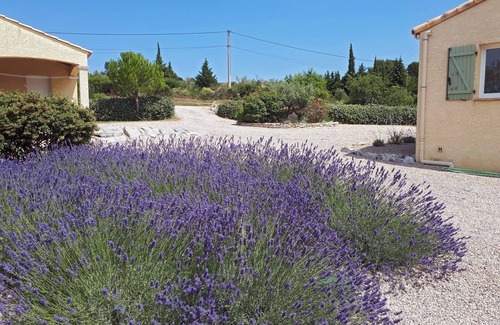 Cesseras Villa | Welcome to Vie'Lavande*, in the heart of the Minervois region (air-conditioned and private)