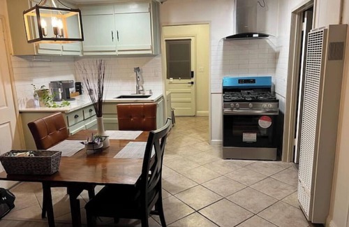 Castro Valley House | Welcome to warm single house.