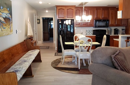 Socastee House | Welcome to Waterway Getaway - Your home away from home!