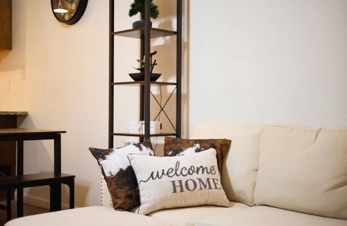 Midland Apartment | Welcome to West Texas