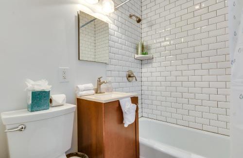 West Town Apartment | Welcome to West Town! 2 Bedrooms and PET FRIENDLY apts