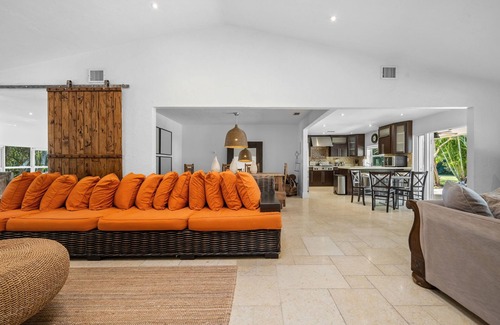 Southwest Ranches House | WELCOME TO YOUR PRIVATE OASIS, FULLY GATED ABD PRIVATE PROPERTY, HEATED POOL.