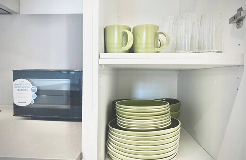 West Melbourne Apartment | Welcome to your peaceful apartment in North Melbourne