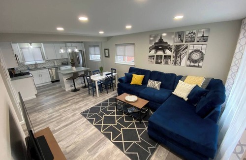 Garden City House | Welcome to your home away from home!
