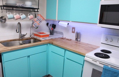 Houston House | Welcome to your home away from home. Quiet 2 bedroom ready for your visit.