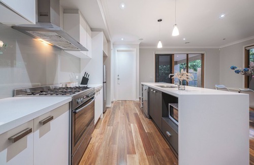 Greenvale Apartment | Welcome to your peaceful house in Greenvale