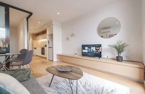 Richmond North Apartment | Welcome to your peaceful apartment in Richmond