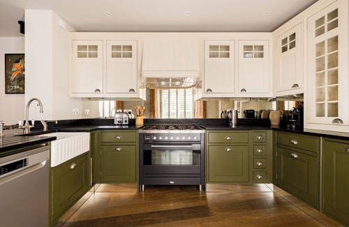Primrose Hill House | Welcome to your stylish retreat in the heart of Primrose Hill
