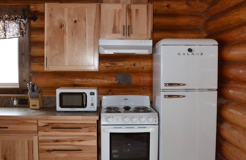 Dubois Cabin | Welcome Travelers! Renovated Log Cabin at Wind River Landing, Dubois, WY