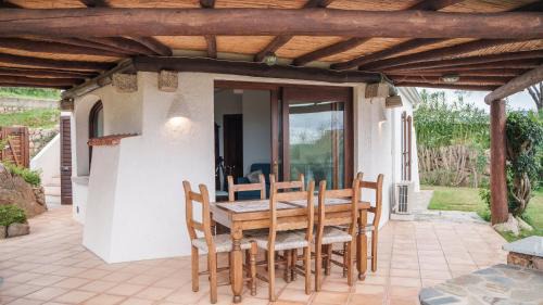 Porto San Paolo Villa | Welcomely - Villino Flora