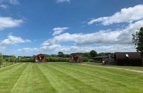 Kilnwick Cabin | Welcoming 1-bedroom cabin in the heart of the Yorkshire Wolds