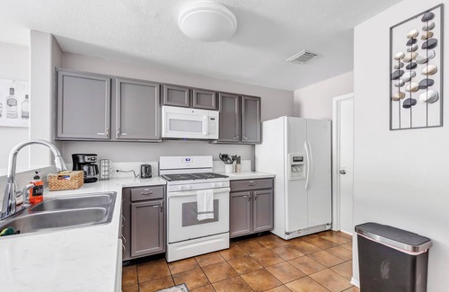 Humble House | Welcoming 3 Bed/2 Bath Home near IAH