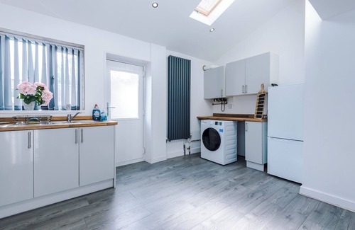Golborne Apartment | Welcoming 3-bedroom apartment with WiFi in charming Golborne