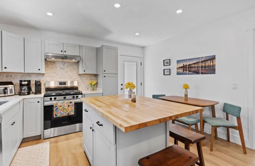 Clairemont House | Welcoming 3-bedroom bungalow close to all with AC in sunny San Diego