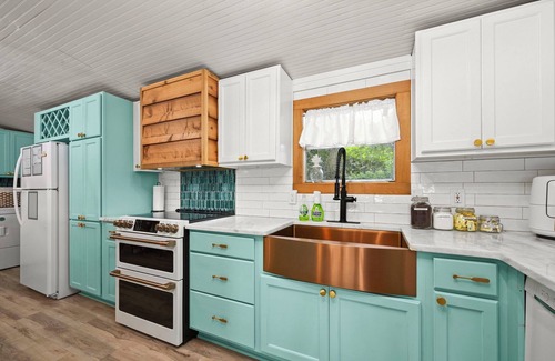 Lakeland House | Welcoming 3-bedroom mobile home with AC in Oscar