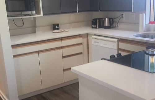 Edmonds House | Welcoming 3-bedroom townhome with WiFi in Edmonds